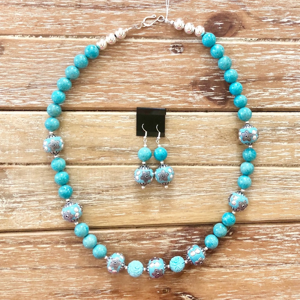 Necklace & Earrings Set